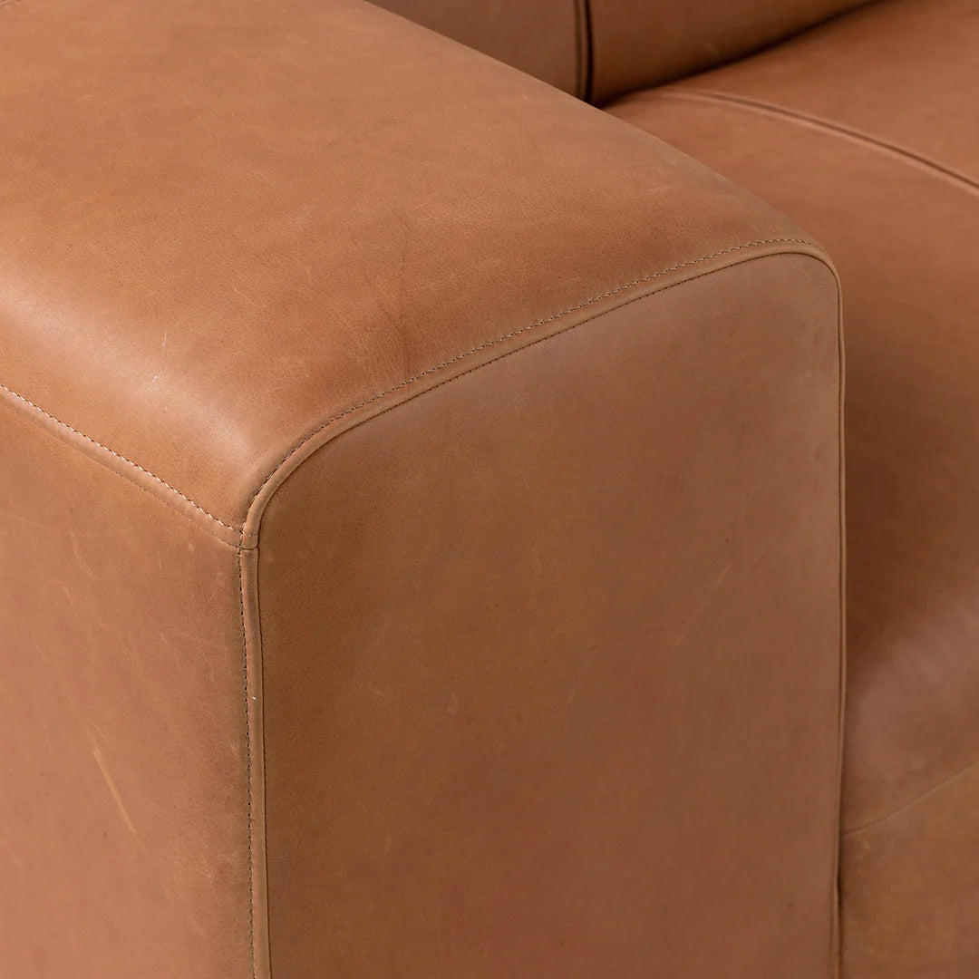 Fenômeno 3-Seater Leather Couch