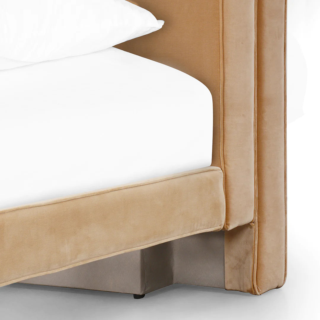 Bonde Velvet Bed