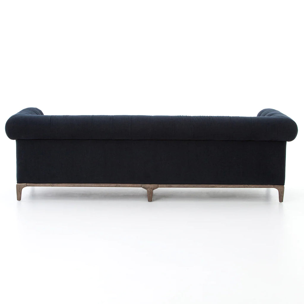 Mālūlū 2-Seater Velvet Couch