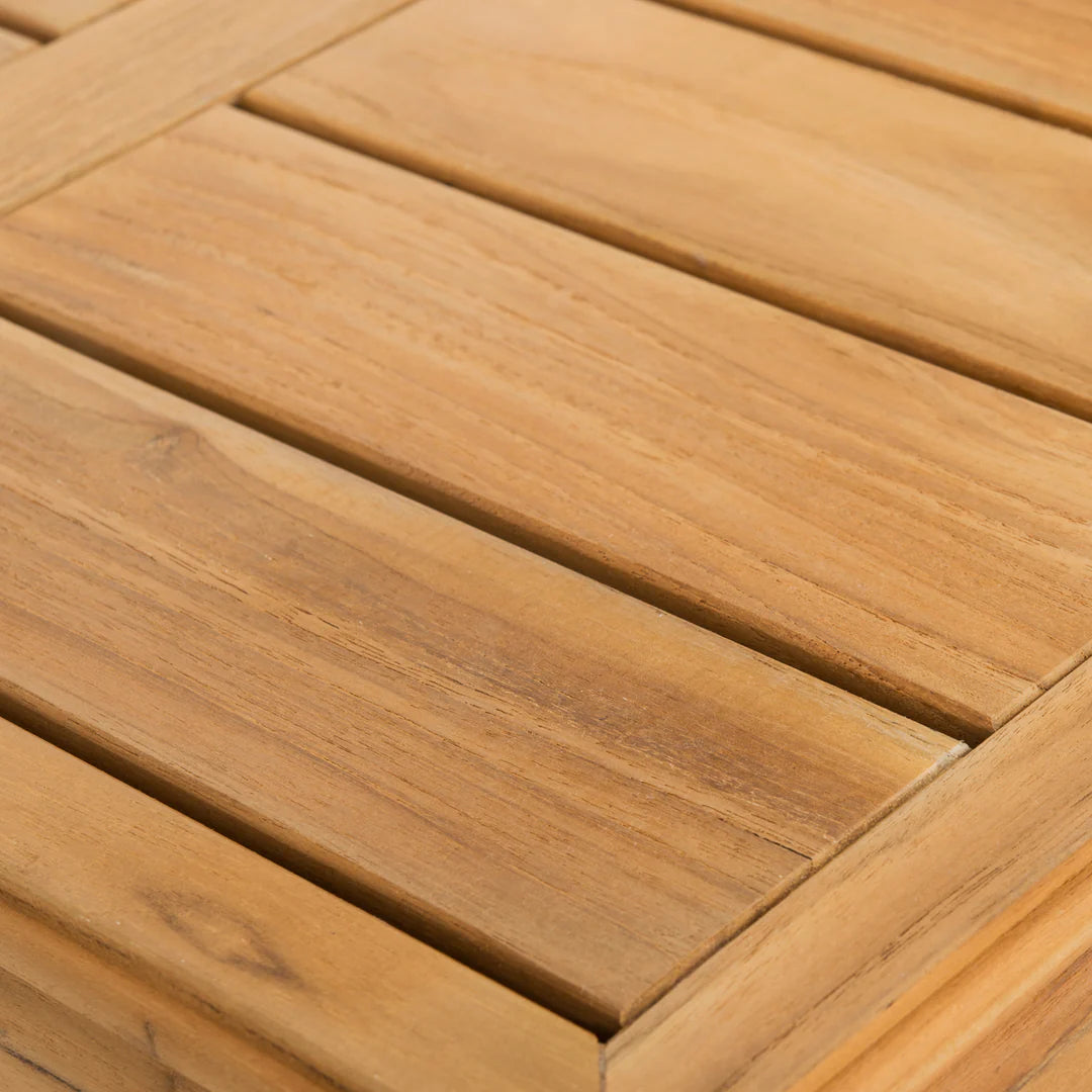 Små Outdoor Coffee Table